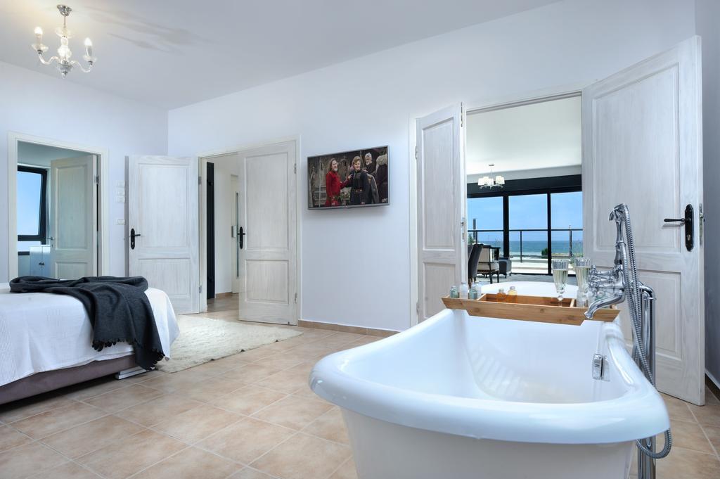 Yamim Suites On The Beach Shave Ziyyon Exterior photo